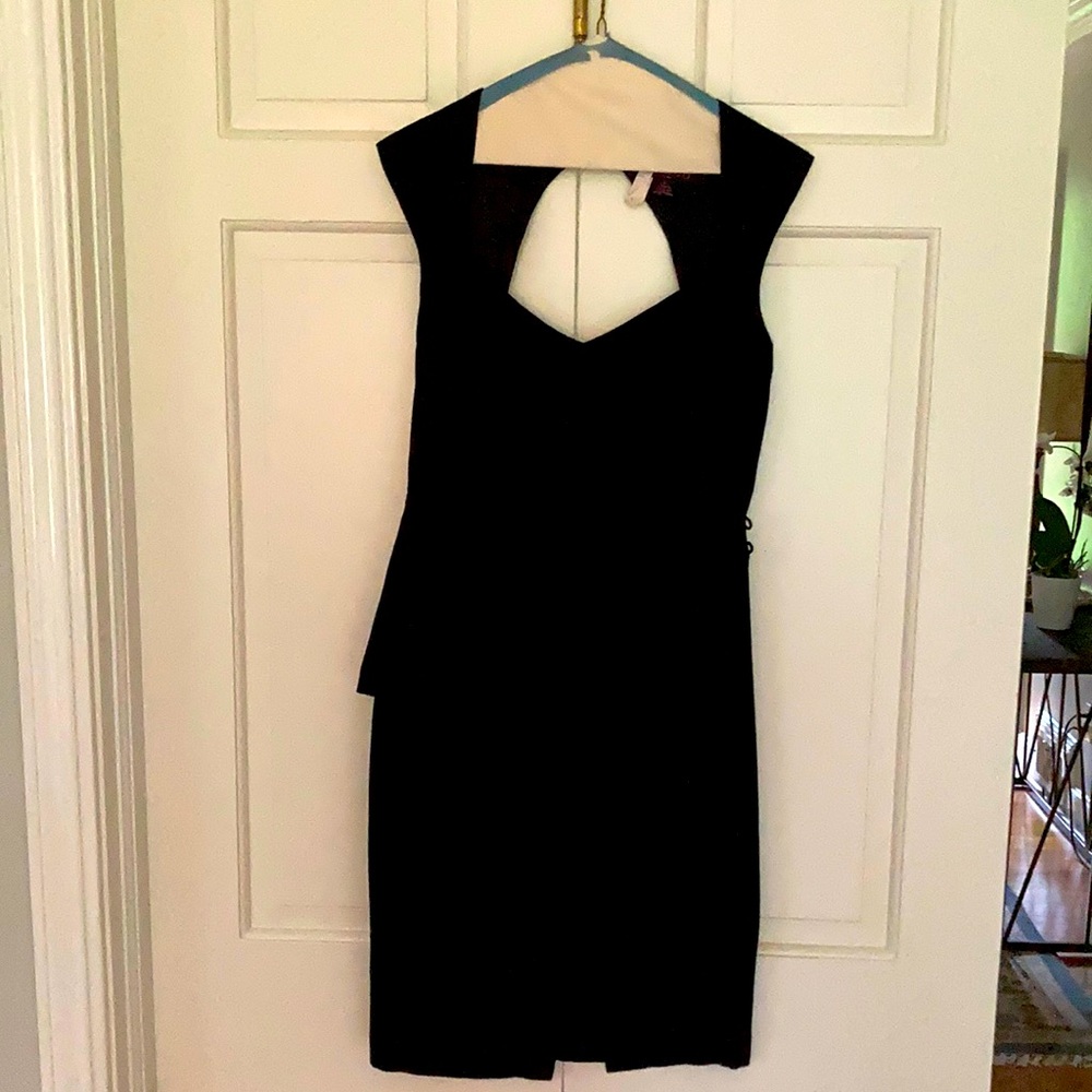 MAPLE Black cocktail dress with keyhole back. Sz 4